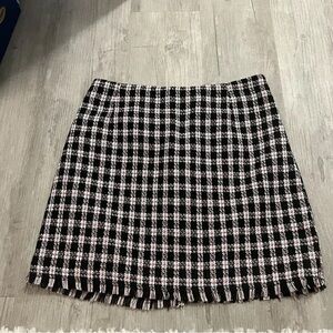 Stylish Black and White Plaid Skirt